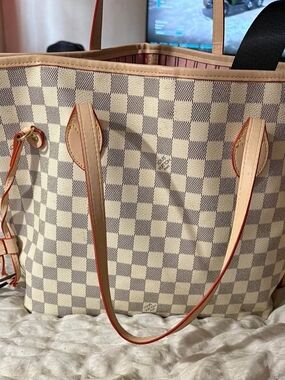 Designer Style Cream Checkered Tote Bag - Unbranded